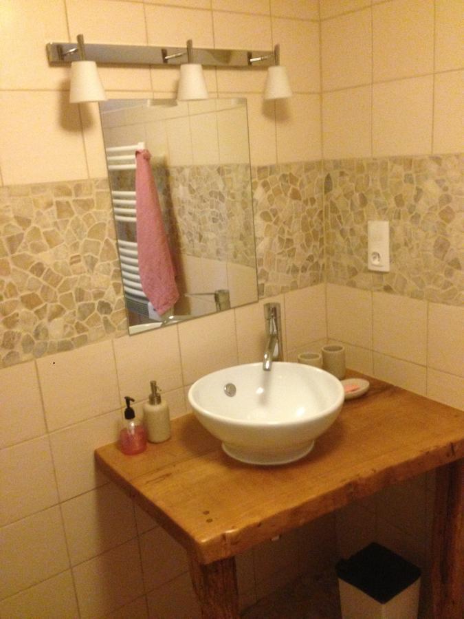 Bed and Breakfast Lo Petit Cretsou Simeyrols Exterior foto