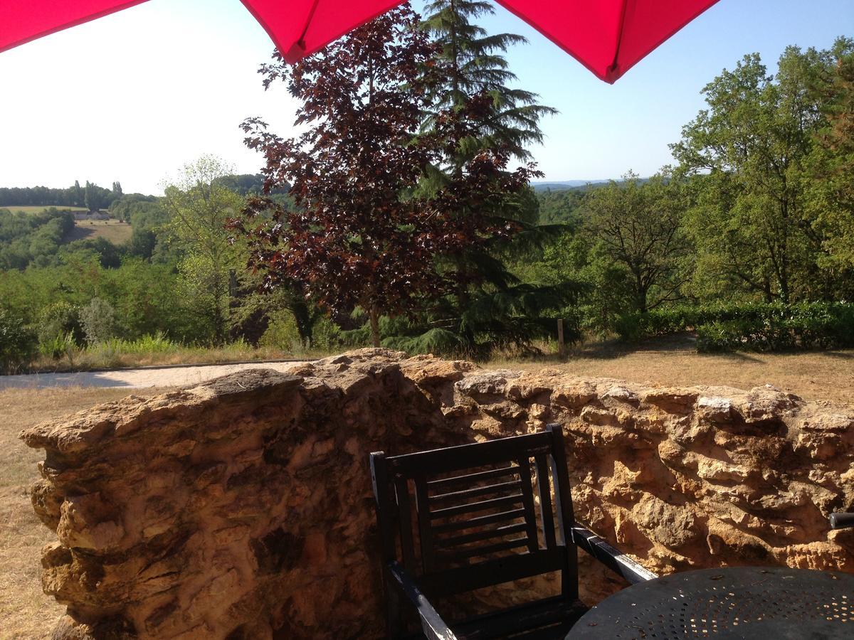 Bed and Breakfast Lo Petit Cretsou Simeyrols Exterior foto