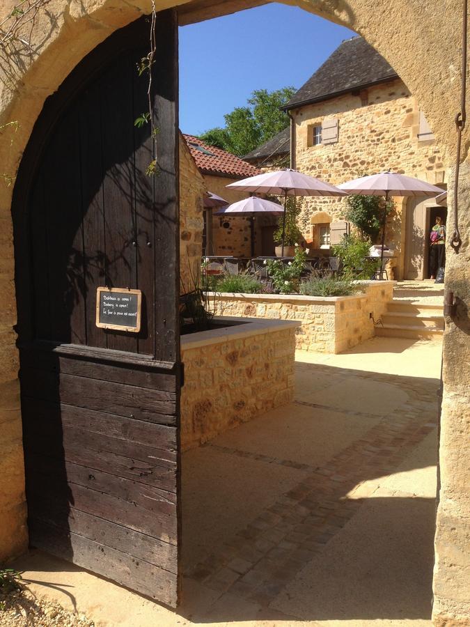 Bed and Breakfast Lo Petit Cretsou Simeyrols Exterior foto