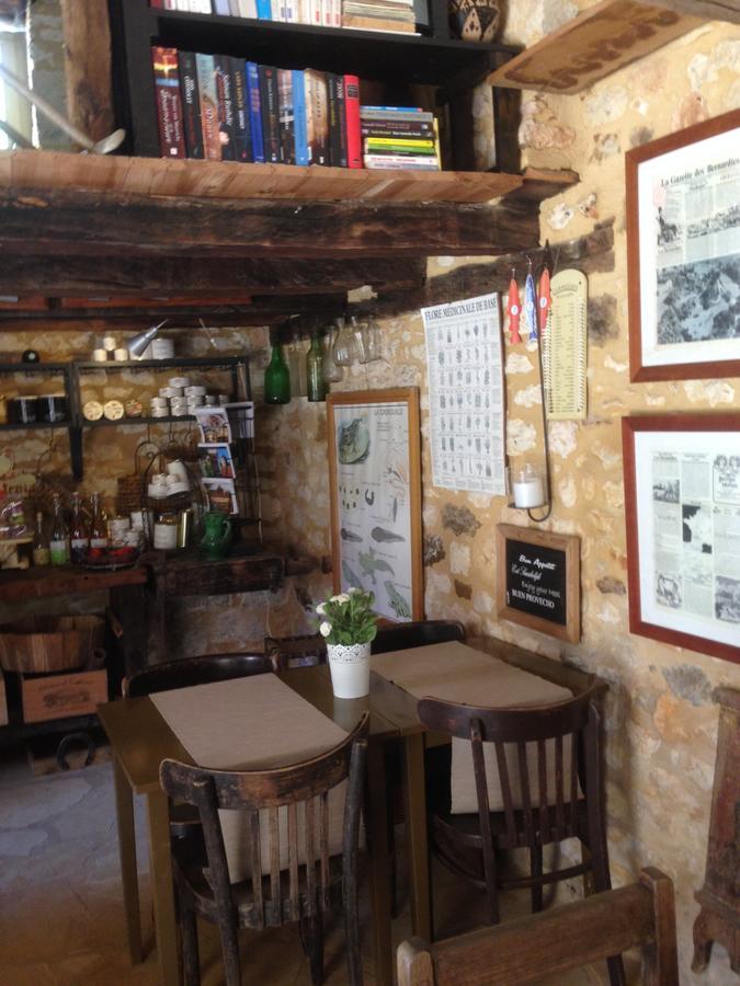 Bed and Breakfast Lo Petit Cretsou Simeyrols Exterior foto