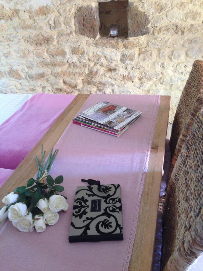 Bed and Breakfast Lo Petit Cretsou Simeyrols Exterior foto